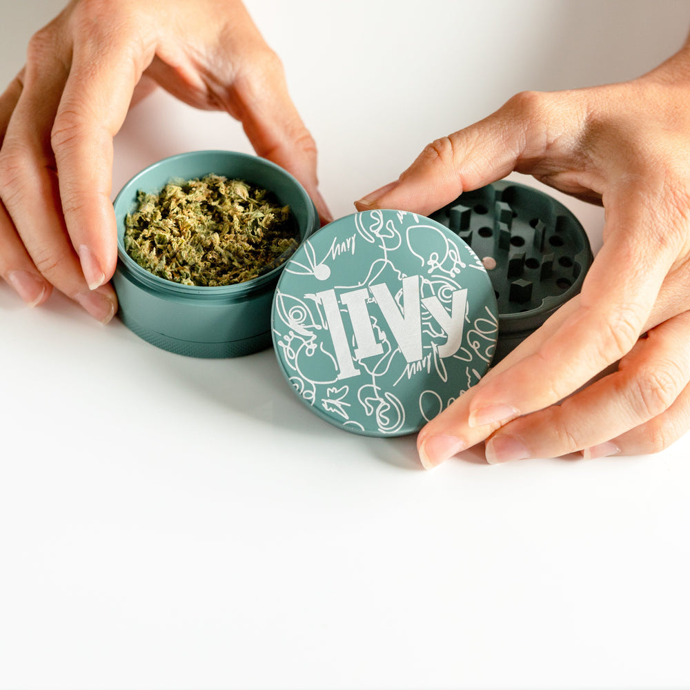 iivy marijuana weed accessories ceramic grinder teal in use